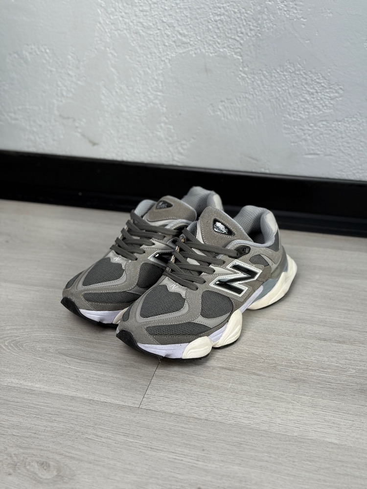 نیوبالانس 9060 طوسی روشن