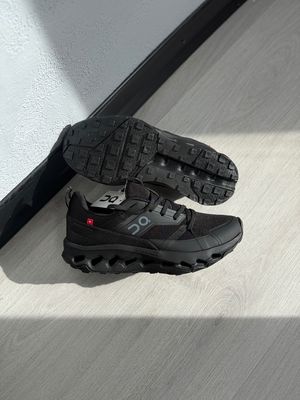 on running تمام مشکی