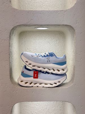 آن رانینگ آبی on running